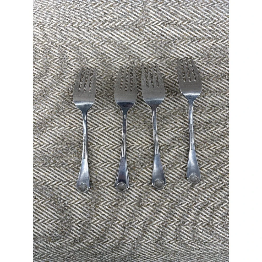 Reed & Barton Seychilles Seashell 4 Salad Forks